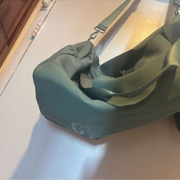 Gymshark GYM BAG travel luggage overnight backpack accessory logo shoulder bag - Picture 5 of 14